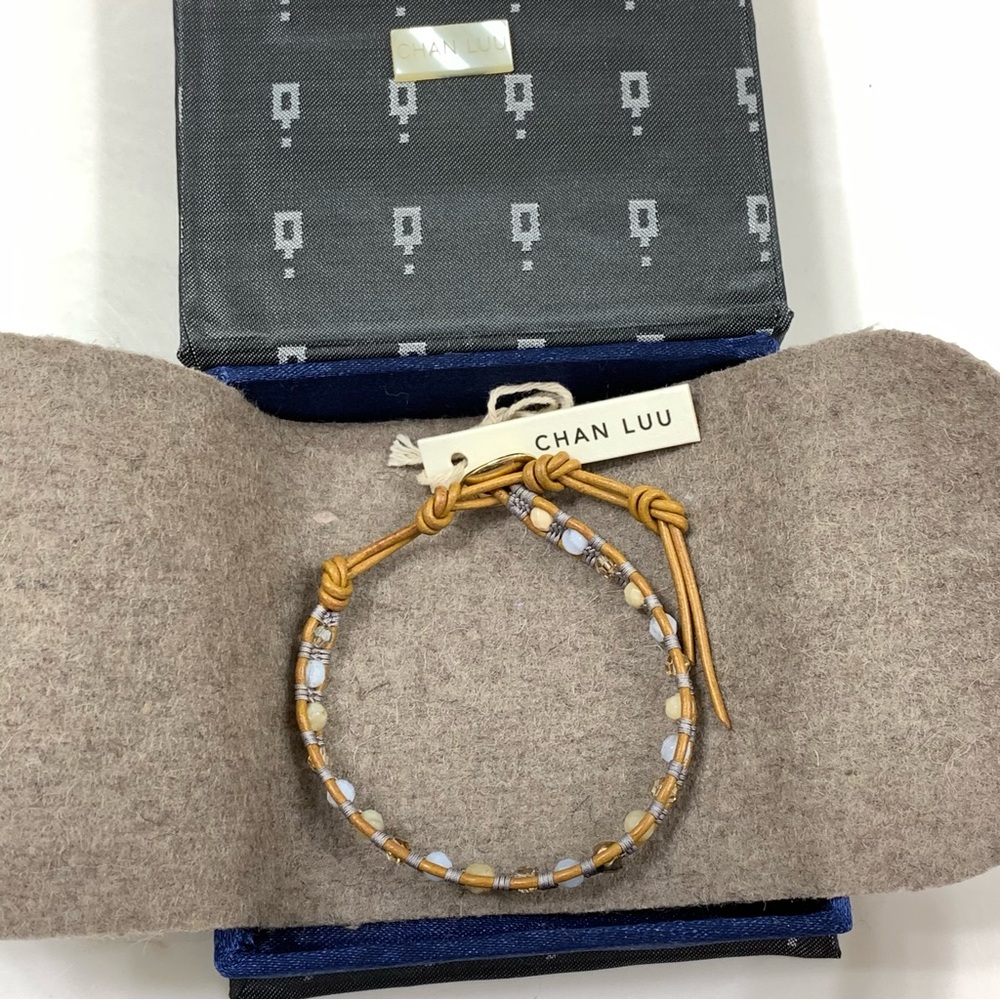 Chan Luu Single Wrap tan leather sterling silver beaded bracelet